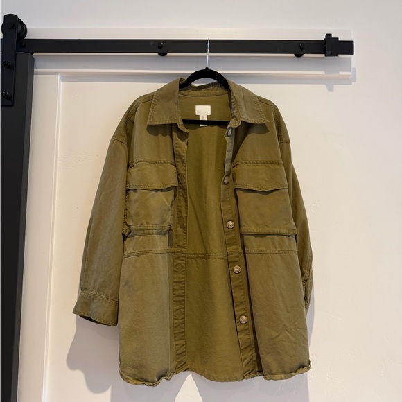 H&M Jacket ✨ - Picture 2 of 4